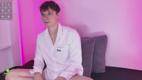 Snapshot of hugebangins_ chatting on September 28, 2025, 10:20 am ANTHONY online show from September 28, 2025, 10:20 am