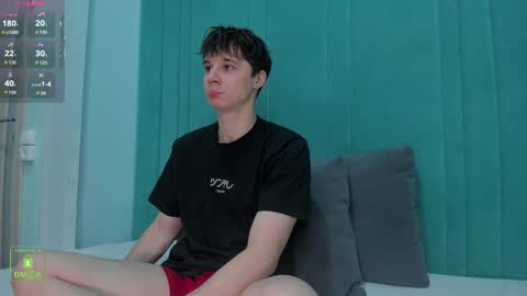 Snapshot of hugebangins_ chatting on October 10, 2025, 5:06 am ANTHONY online show from October 10, 2025, 5:06 am