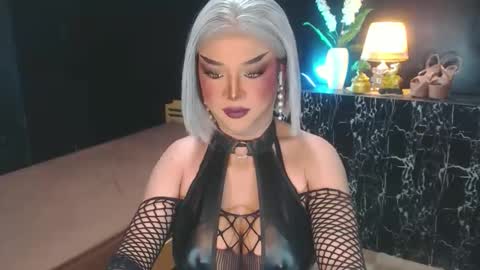 Christine online show from June 2, 2026, 6:43 pm