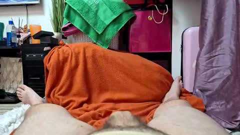 hugedick2469 online show from December 9, 2024, 2:56 am