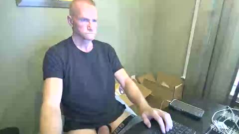 Snapshot of hugentuscaloosa chatting on April 6, 2026, 5:47 pm CAROLINA TIM online show from April 6, 2026, 5:47 pm