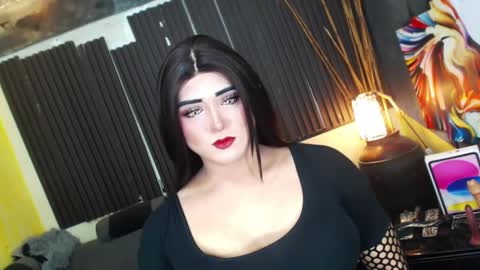 Snapshot of hugexmslovelyxcock chatting on April 28, 2026, 9:25 am MsLovely online show from April 28, 2026, 9:25 am