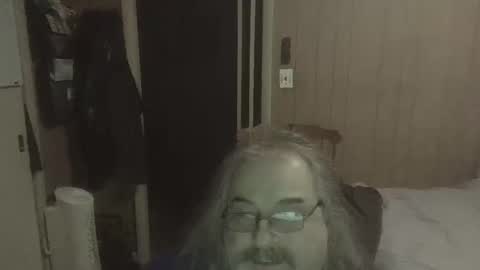 lonely huggy bear online show from February 9, 2026, 11:58 am