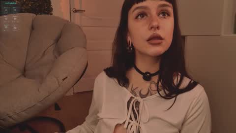 Mika online show from February 5, 2026, 3:27 pm