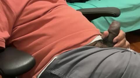 HunkyLover online show from April 16, 2026, 11:00 am