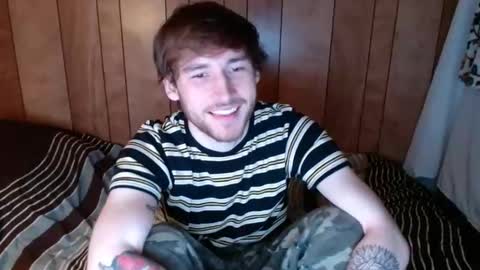 hugsankisses online show from November 12, 2025, 7:20 am