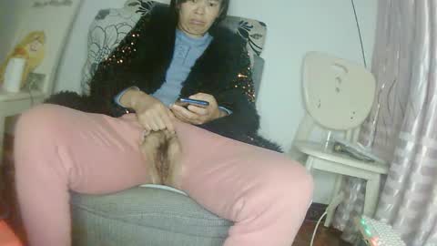 hujiajia520321431 online show from March 15, 2026, 10:05 pm