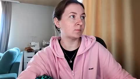 HumpyGrey online show from April 28, 2026, 5:01 am