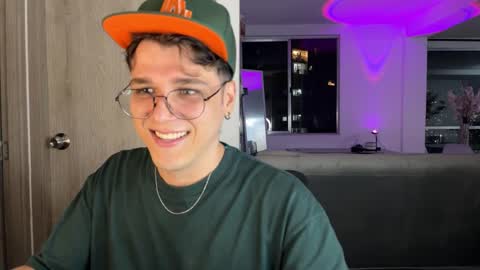 Snapshot of hun_damer chatting on September 20, 2025, 1:06 am hun_damer online show from September 20, 2025, 1:06 am