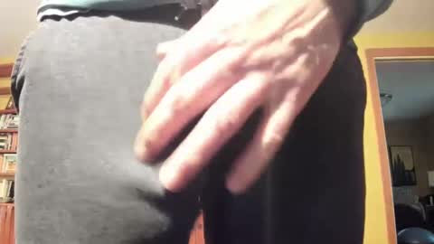 Big uncut cock dripping online show from December 22, 2024, 11:09 pm