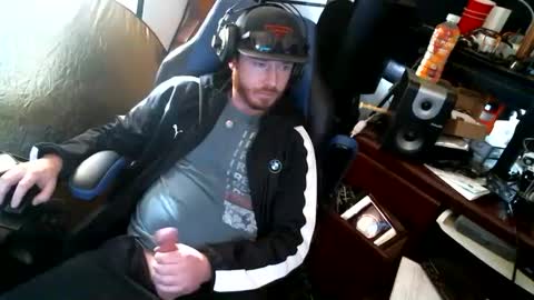 Snapshot of hungginger4u chatting on January 9, 2025, 6:04 pm HungGinger4U online show from January 9, 2025, 6:04 pm