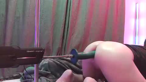 Greedybttm online show from December 16, 2025, 5:12 am