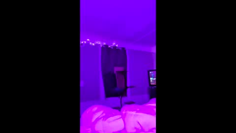 hungitalian44 online show from March 16, 2026, 6:28 am