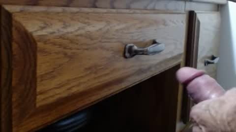 hungsofine online show from April 19, 2026, 9:28 pm