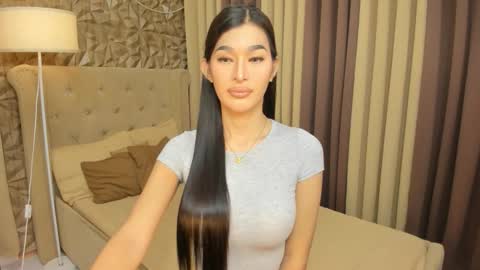 Snapshot of hunkhomerontop chatting on December 20, 2025, 8:43 am hunkhomerontop online show from December 20, 2025, 8:43 am