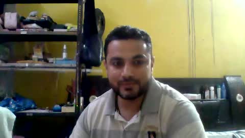Snapshot of hunkster102 chatting on April 29, 2026, 4:11 pm hunkster102 online show from April 29, 2026, 4:11 pm