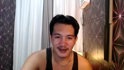 hunkylloyd online show from December 28, 2024, 6:29 pm