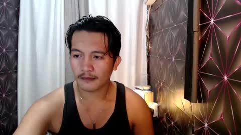 hunkylloyd online show from February 6, 2025, 1:43 pm