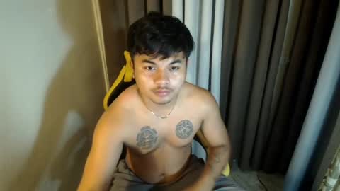 hunkyzeus online show from June 14, 2026, 5:59 pm