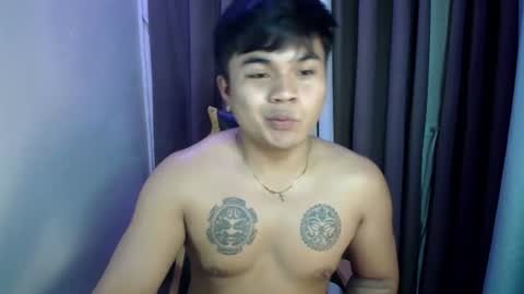 hunkyzeus online show from June 17, 2026, 9:16 pm
