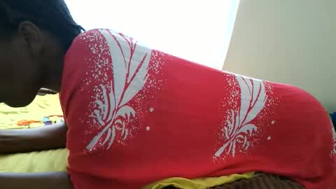 Snapshot of hunsweetpie chatting on June 10, 2026, 10:14 am hunsweetpie online show from June 10, 2026, 10:14 am