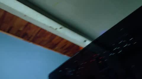 Hunter  online show from October 20, 2025, 7:14 pm