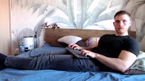 Hunter Bridges online show from March 5, 2025, 8:32 am