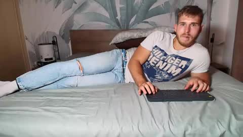 Hunter Bridges online show from September 22, 2025, 2:08 pm