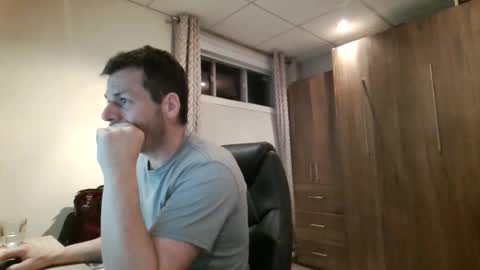 hurley7890 online show from January 17, 2025, 2:18 am