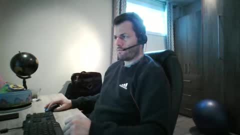 hurley7890 online show from January 20, 2025, 2:36 pm