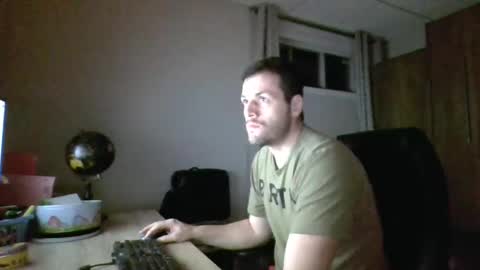 hurley7890 online show from January 21, 2025, 2:22 am