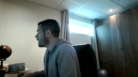 hurley7890 online show from February 10, 2025, 3:42 pm