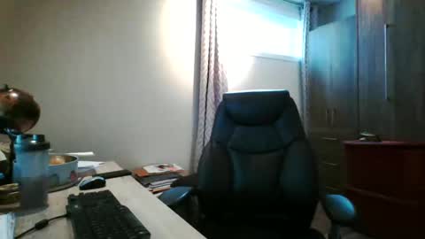 hurley7890 online show from February 26, 2025, 1:41 pm