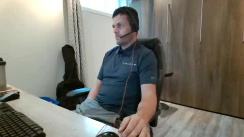 hurley7890 online show from September 9, 2025, 1:43 pm