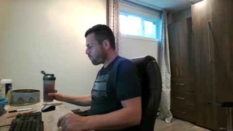 hurley7890 online show from October 3, 2025, 1:30 pm