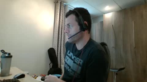 hurley7890 online show from October 30, 2025, 1:56 pm