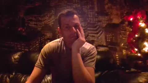 hurley7890 online show from December 22, 2025, 1:46 am