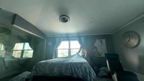 hvacstud4 online show from April 3, 2026, 12:03 pm