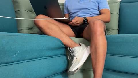 Snapshot of hvm20 chatting on November 14, 2025, 6:50 pm hvm20 online show from November 14, 2025, 6:50 pm