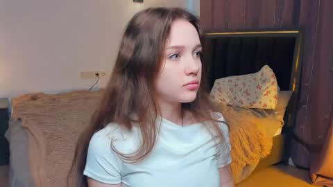 Lily online show from April 27, 2026, 7:06 am