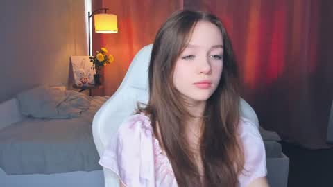 Snapshot of hwadwellingham chatting on June 28, 2026, 7:25 am Lily online show from June 28, 2026, 7:25 am