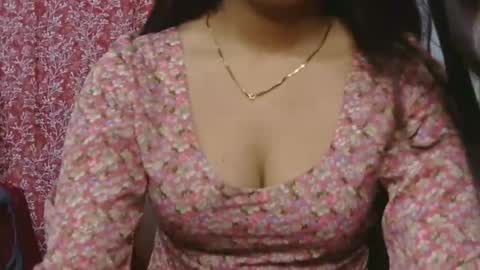 Snapshot of hy_siry chatting on May 5, 2026, 6:32 am Siry online show from May 5, 2026, 6:32 am