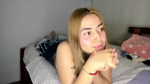 Snapshot of hyunjooo chatting on October 8, 2025, 7:33 pm Hyun Joo online show from October 8, 2025, 7:33 pm