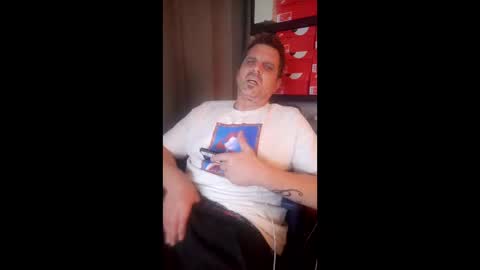 Snapshot of i124nakwitu chatting on April 8, 2026, 7:30 am i124nakwitu online show from April 8, 2026, 7:30 am