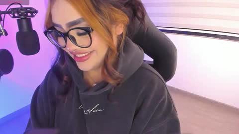 Ari online show from January 8, 2026, 1:41 am