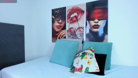 The Dolls online show from December 17, 2025, 7:09 pm