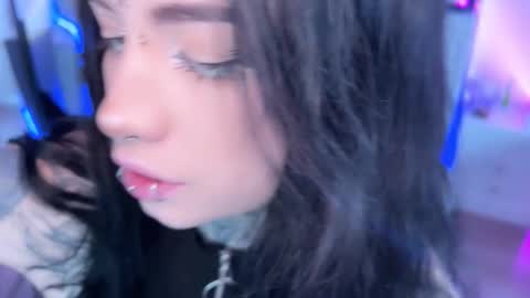 Asya  online show from November 2, 2025, 9:22 am