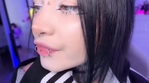 Asya  online show from March 1, 2026, 9:11 am