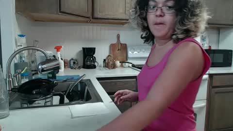 ShortStuff online show from February 7, 2025, 7:17 pm