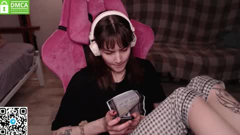 elisabeth online show from March 3, 2026, 1:28 pm